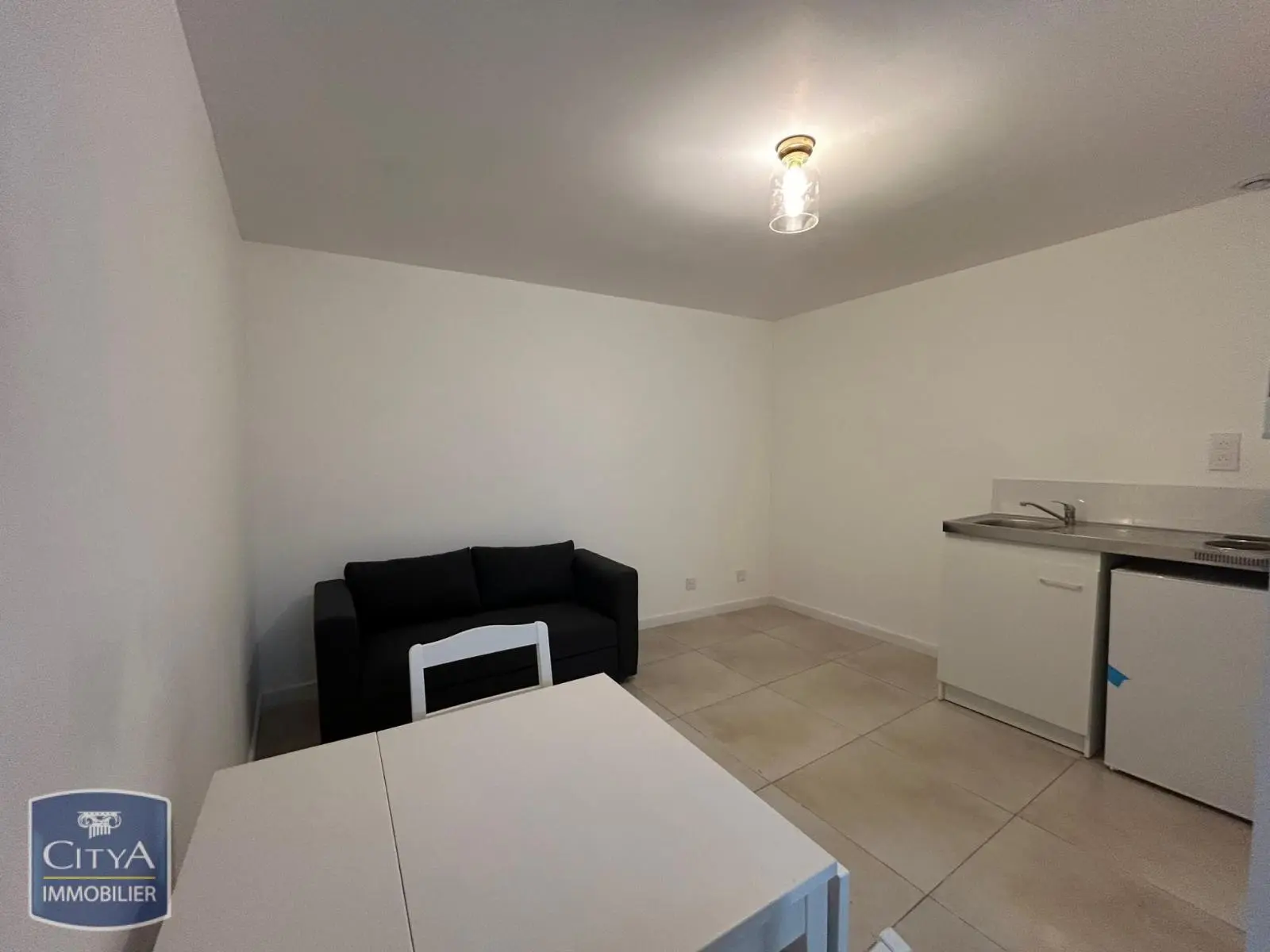 Photo 2 Appartement 1 pièce 16.86m²