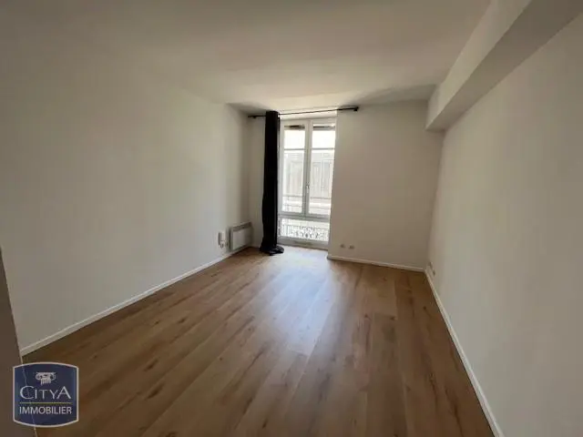 Photo 2 Appartement 1 pièce 20.37m²