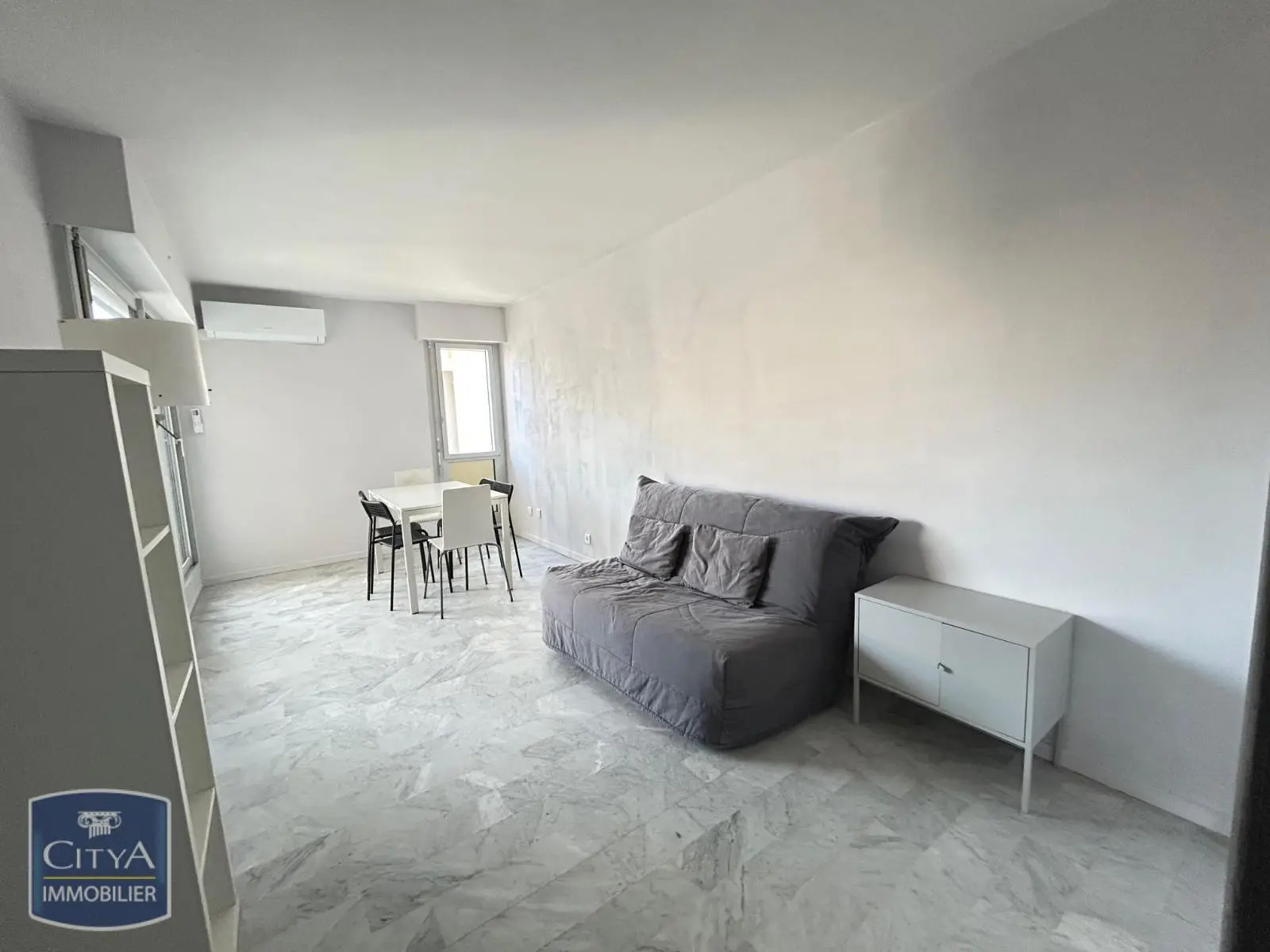 Photo 1 Appartement 1 pièce 30.48m²