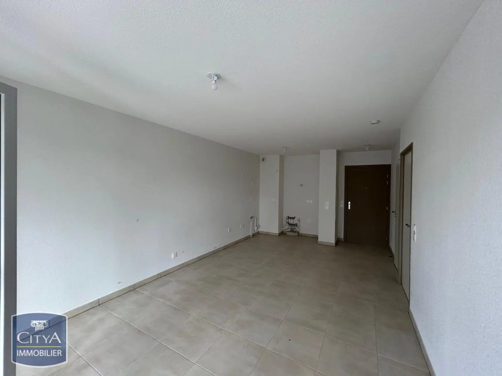 LOCATION - T2 - NIMES - RESIDENCE NEUVE - PARKING - BALCON