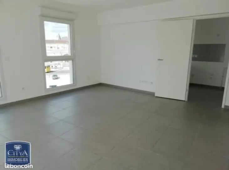 Photo 3 Appartement 4 pièces 83.85m²