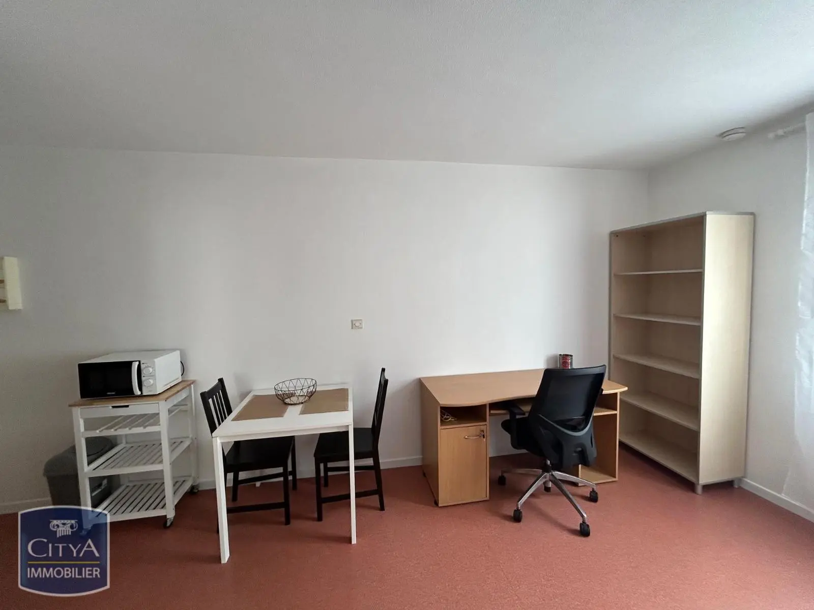 Photo 2 Appartement 1 pièce 18m²