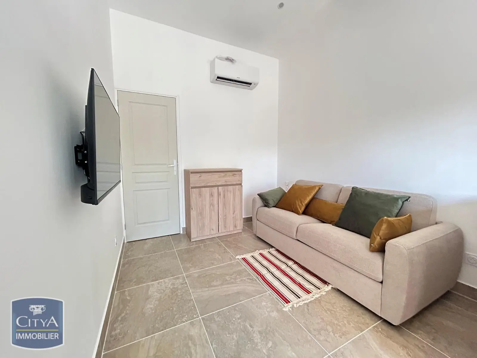 Photo 1 Appartement 1 pièce 17.42m²