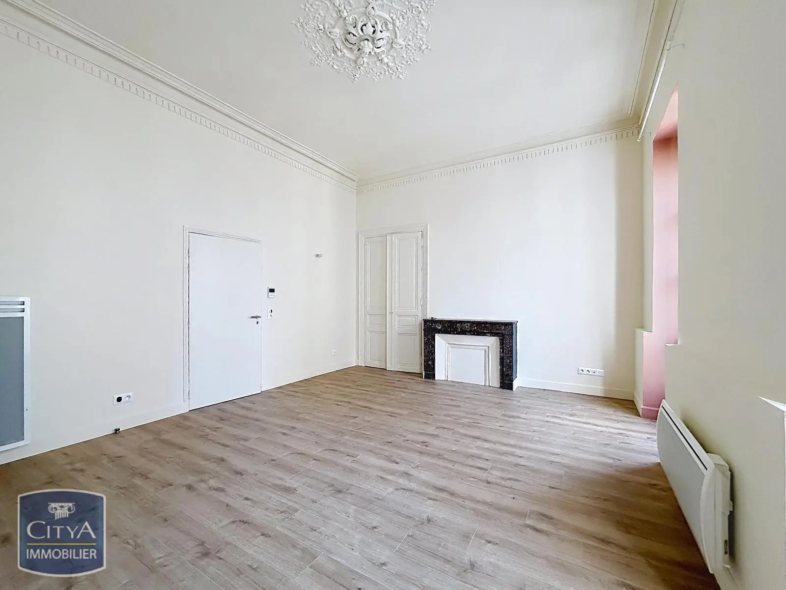 T2 RENOVE CHARME ANCIEN A LA LOCATION