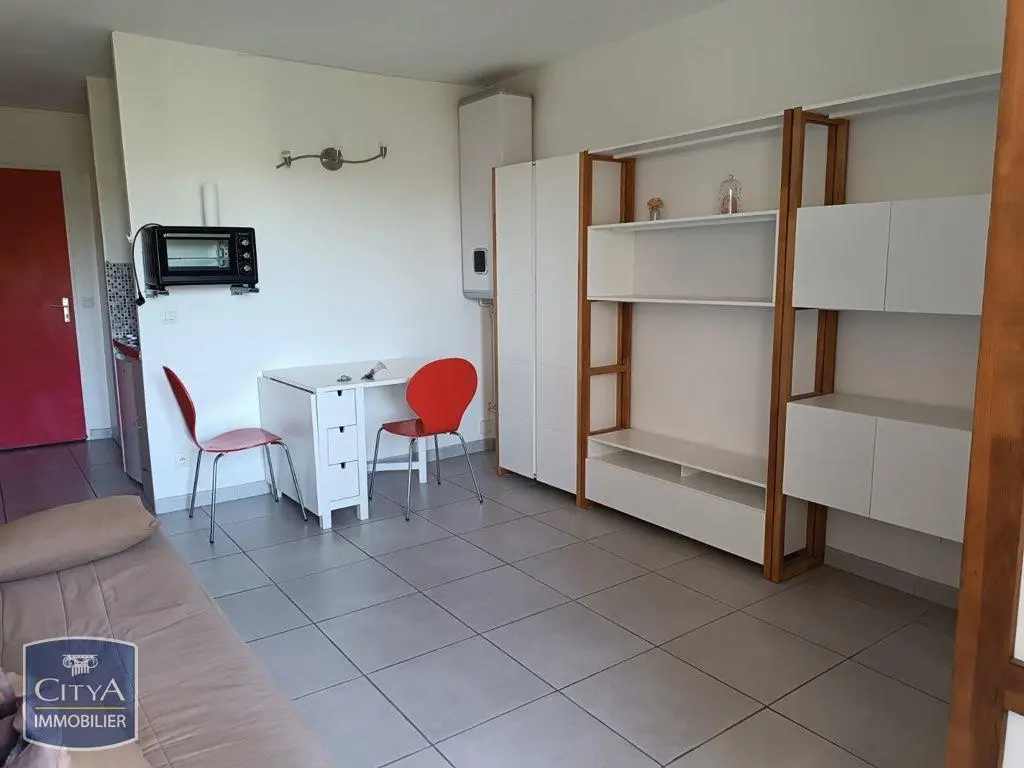 P1 A LOUER NIMES COSTIERE