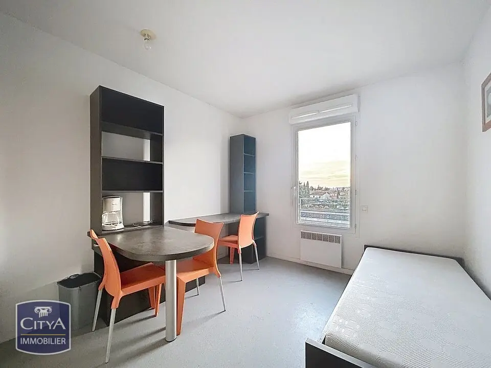 Photo 2 Appartement 1 pièce 18m²