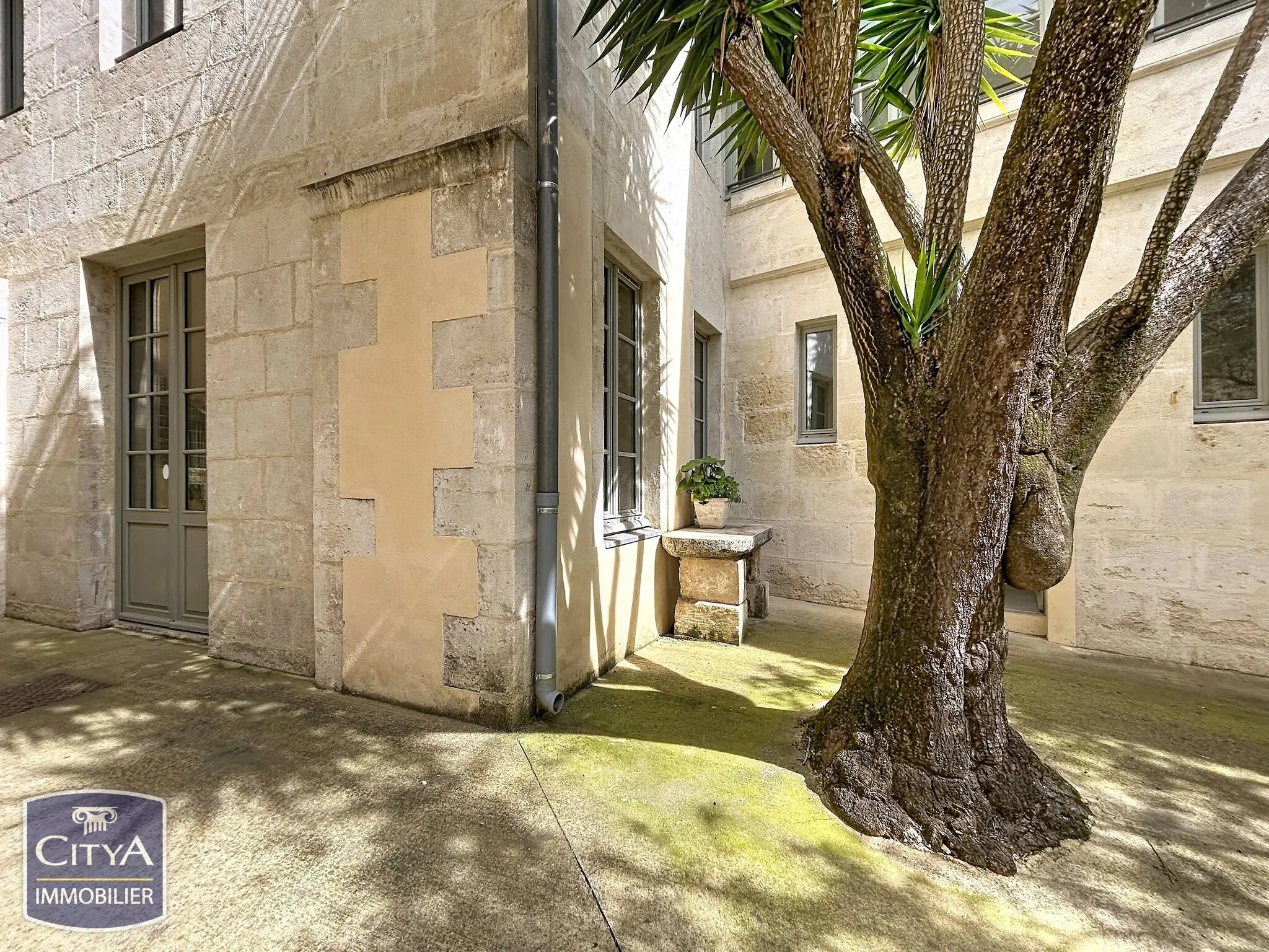 Photo 2 Appartement 1 pièce 26.3m²