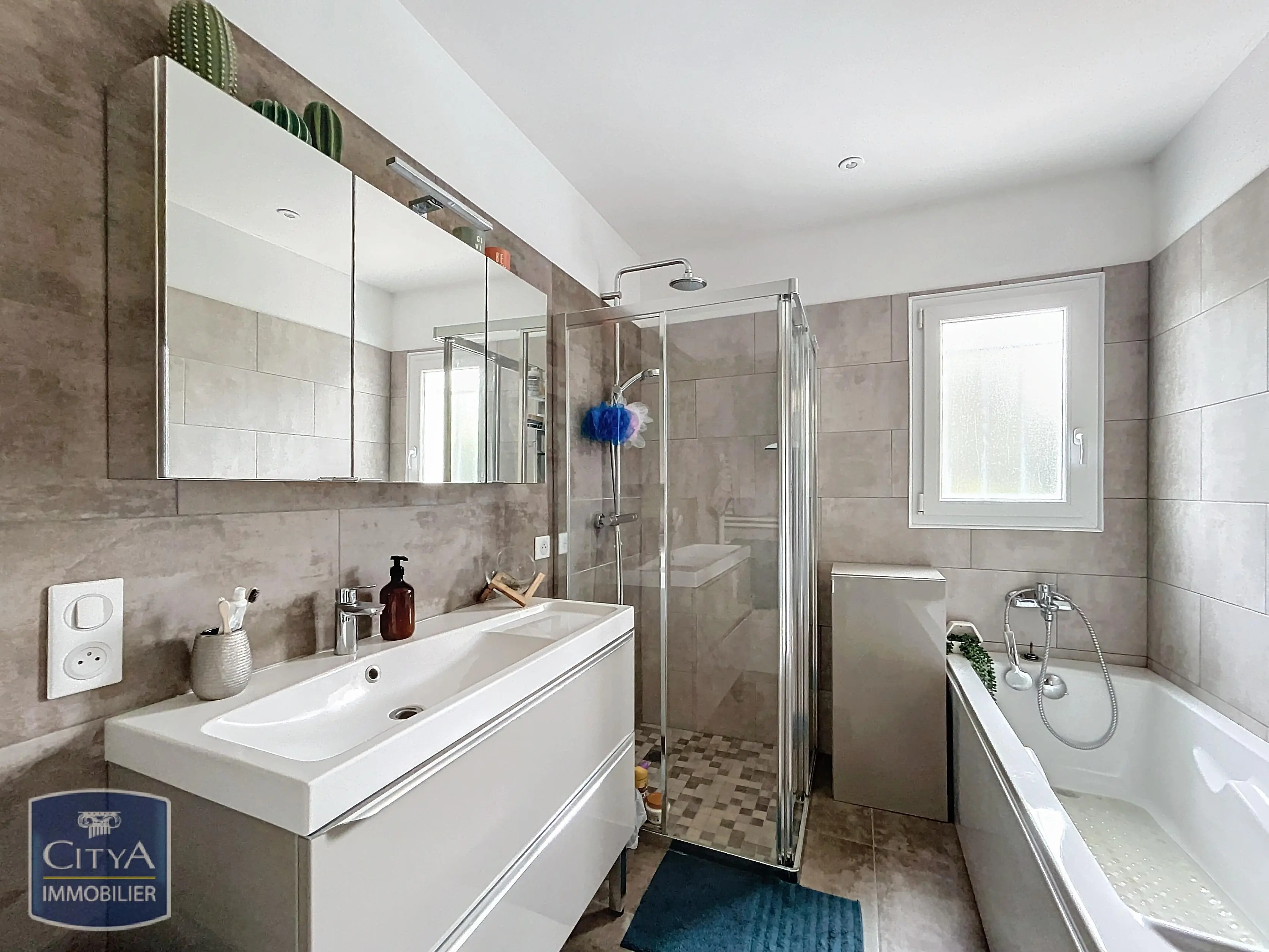 Photo 10 Maison 10 pièces 302m²