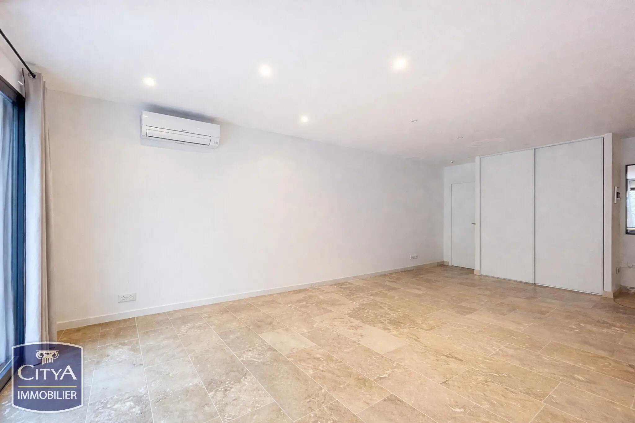 Photo 2 Maison 4 pièces 81m²