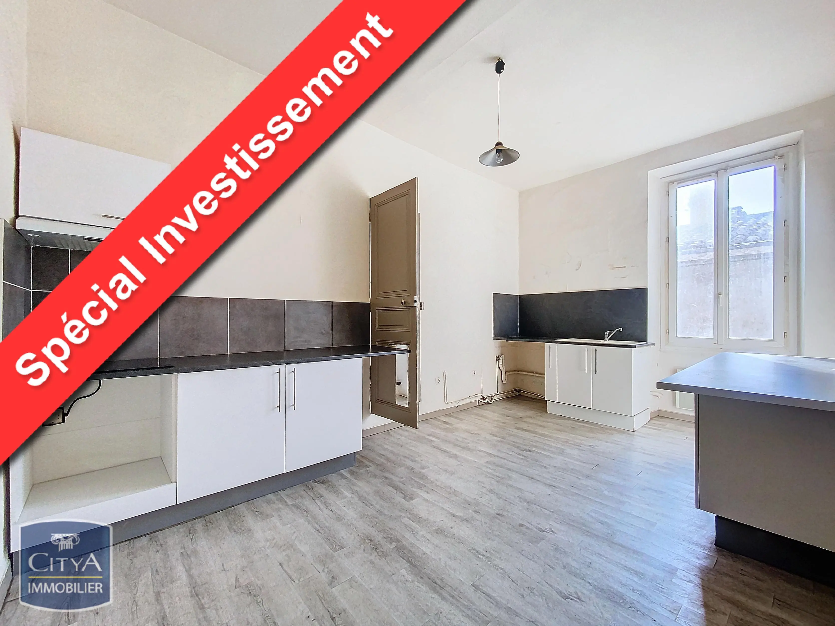 Photo 1 Immeuble 226m²