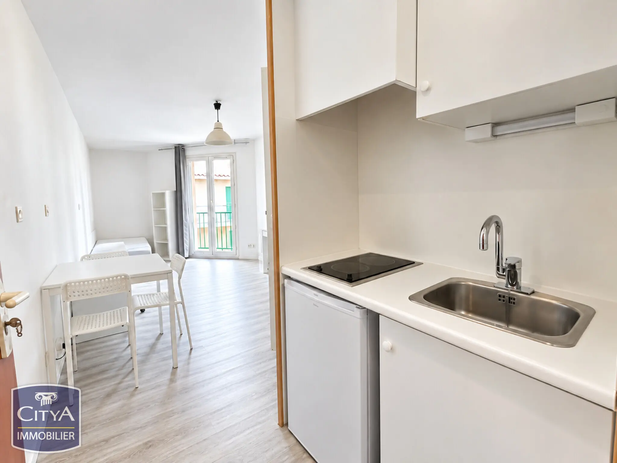 Photo 1 Appartement 1 pièce 20m²