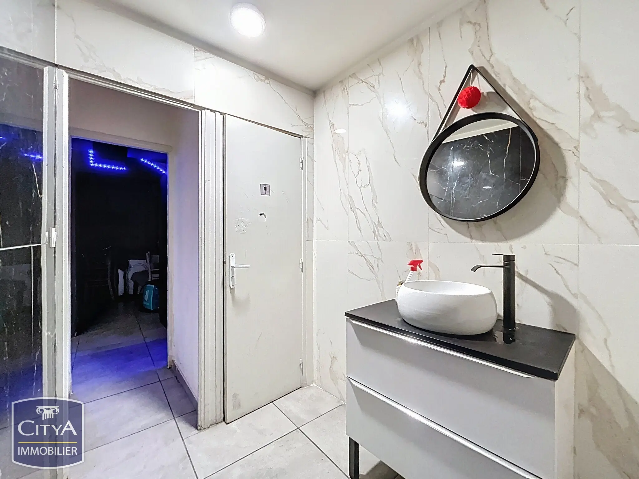 Photo 5 Local Commercial 220m²