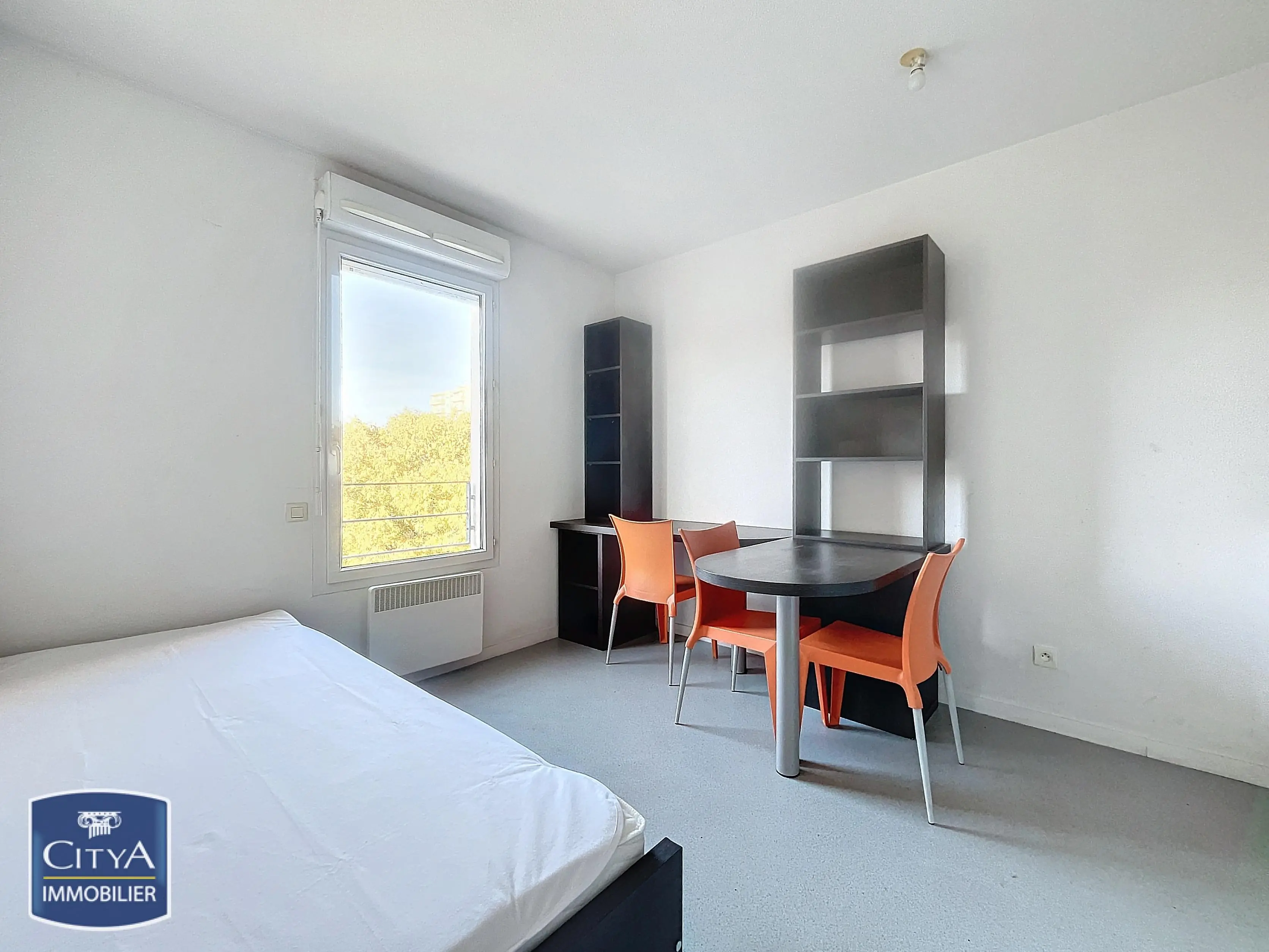 Photo 2 Appartement 1 pièce 18m²