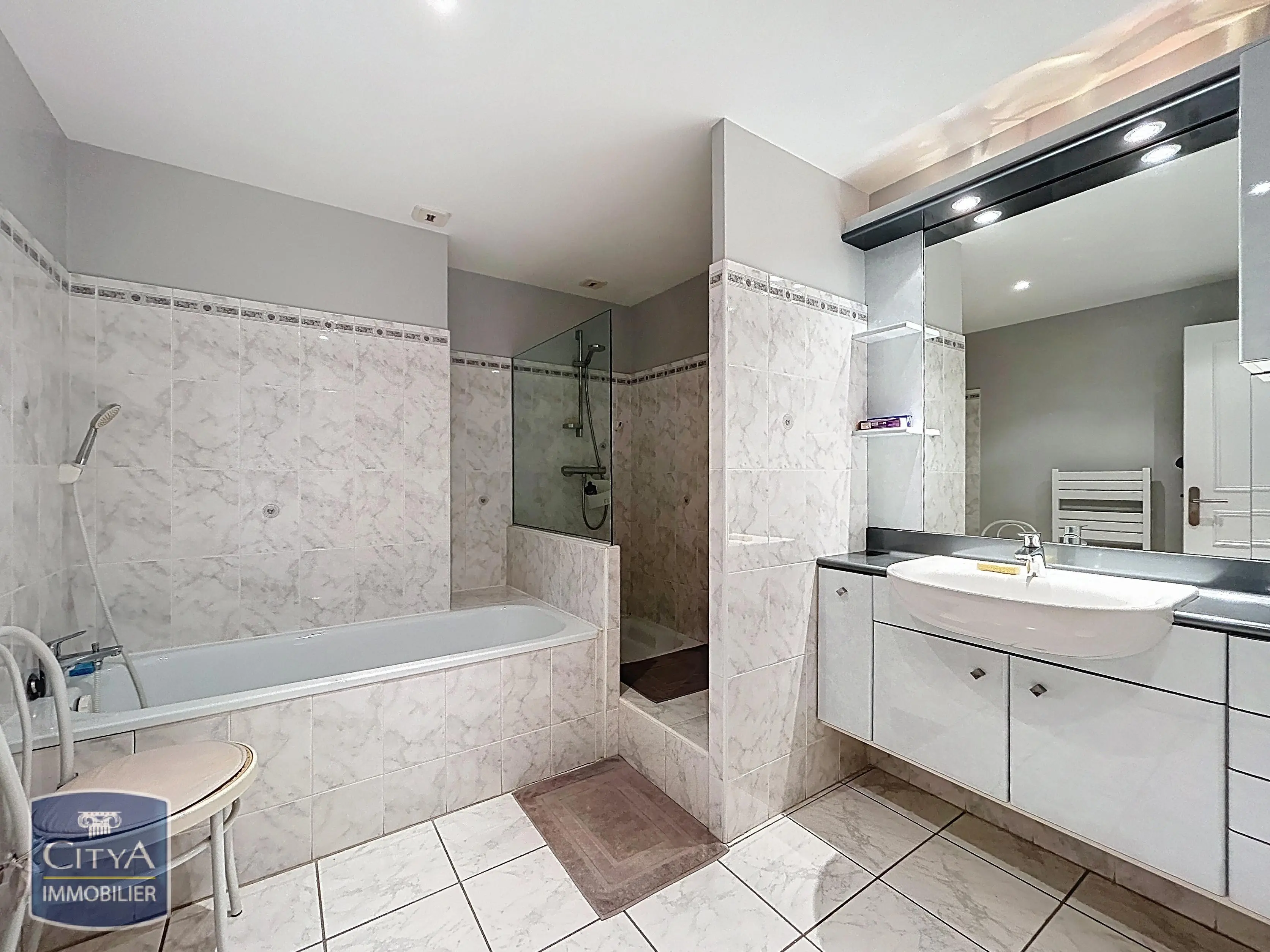 Photo 10 Appartement 5 pièces 213.43m²