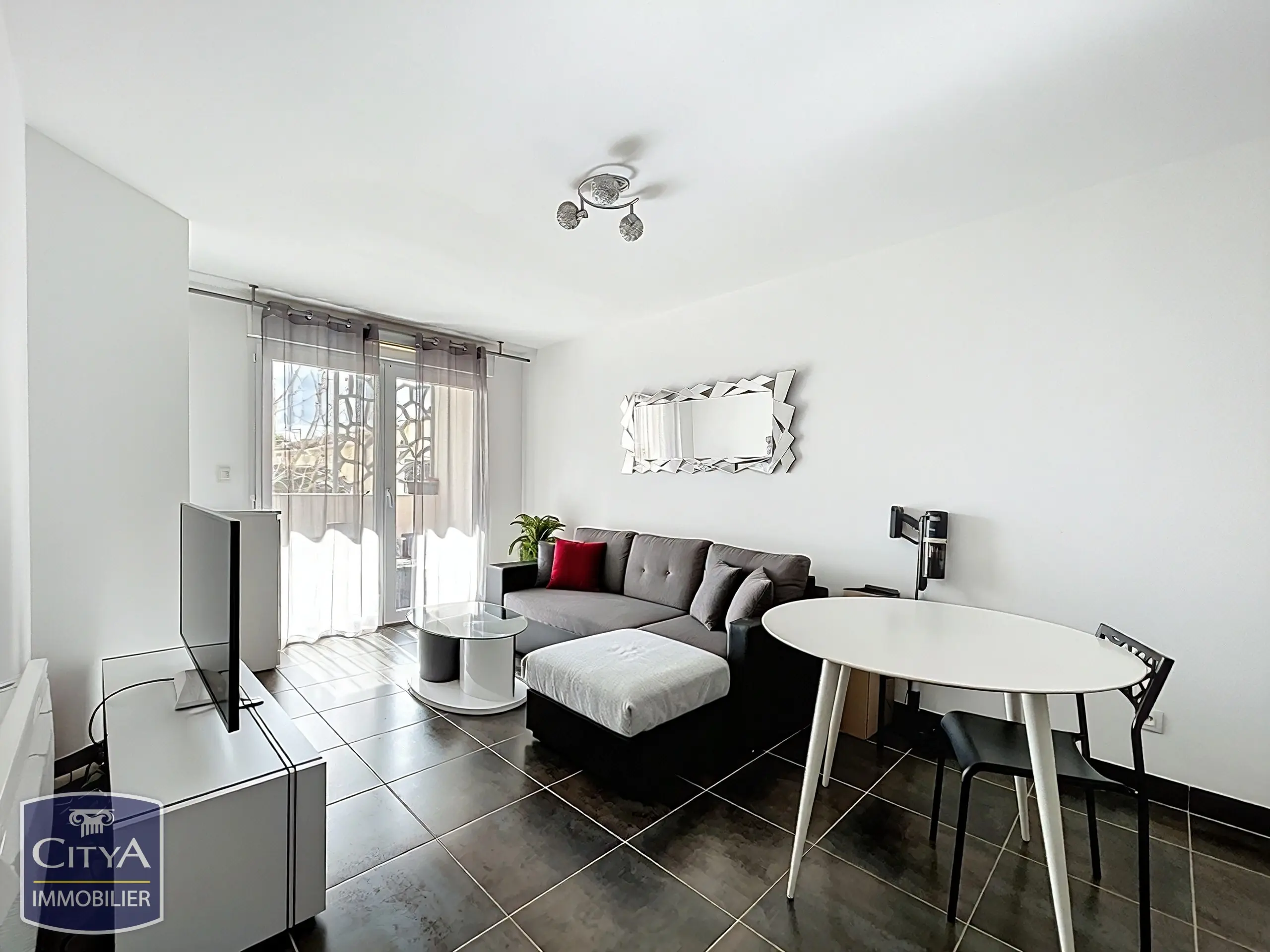 Photo 1 Appartement 2 pièces 36m²