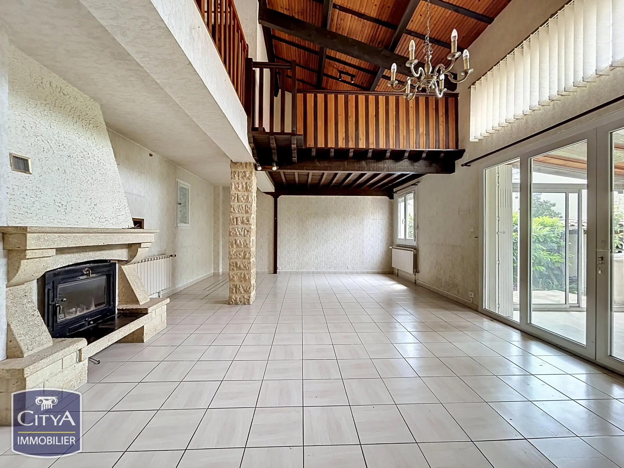Photo 1 Maison 5 pièces 127m²