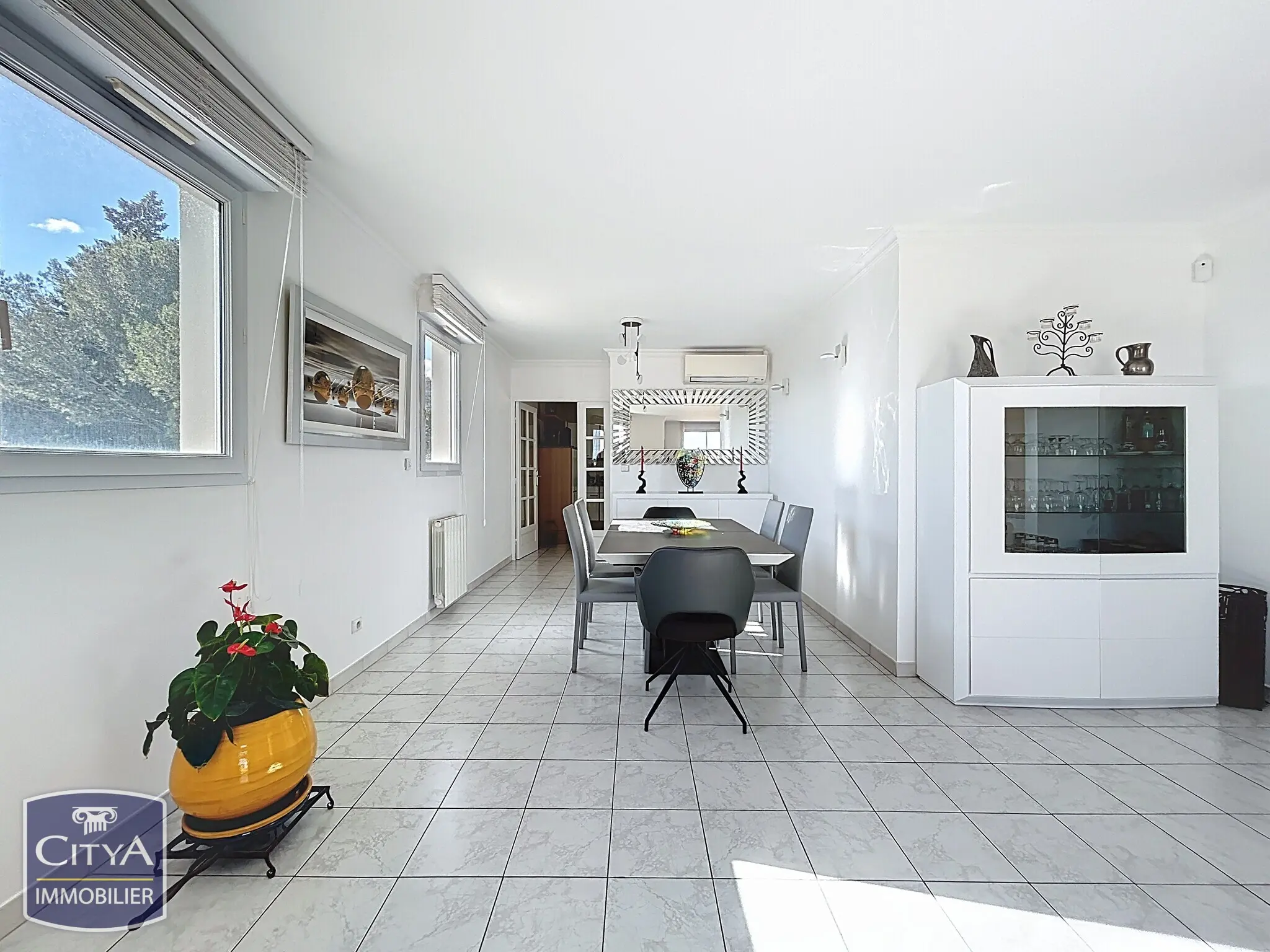 Photo 19 Appartement 5 pièces 213.43m²