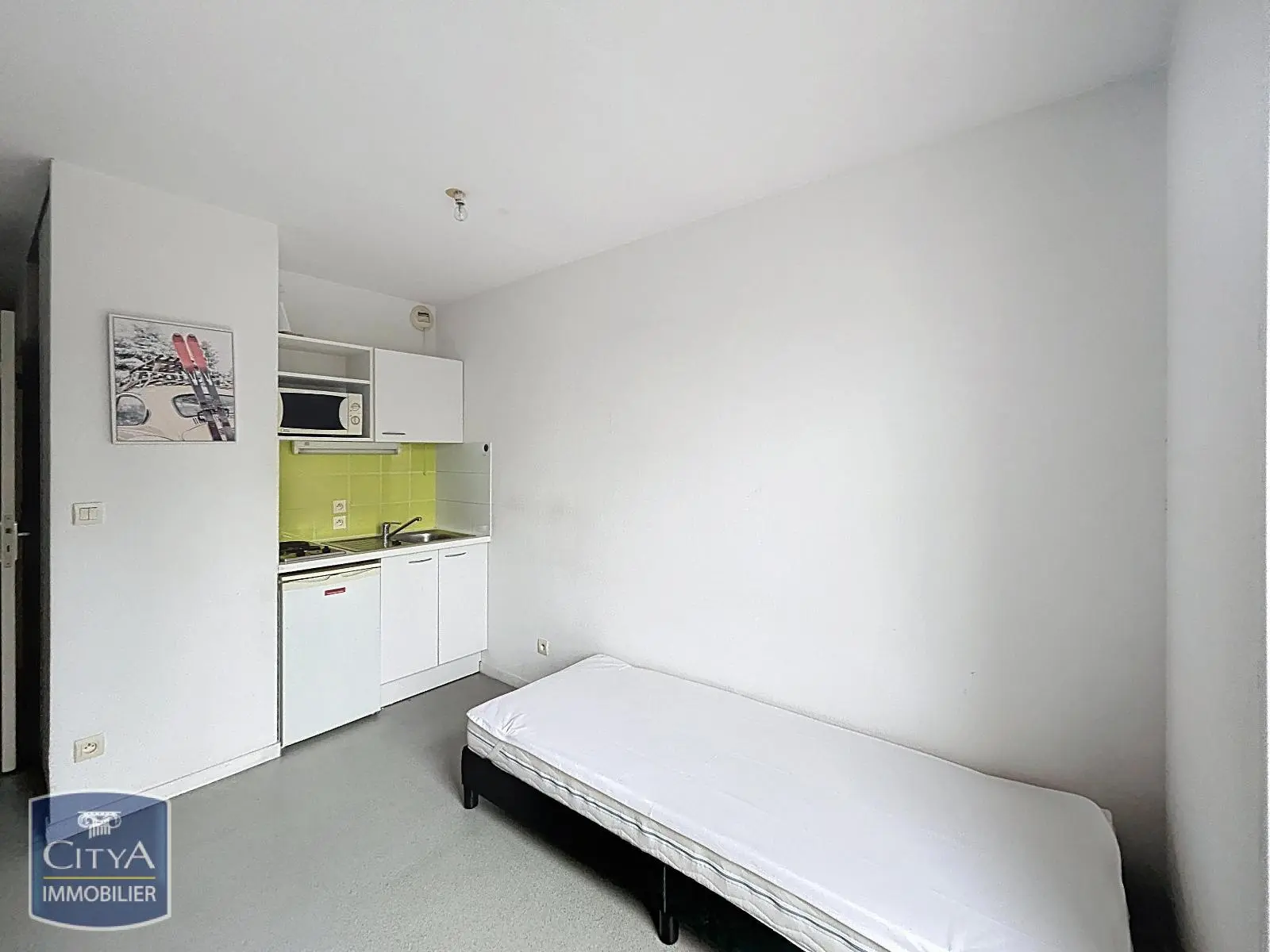Photo 2 Appartement 1 pièce 18m²