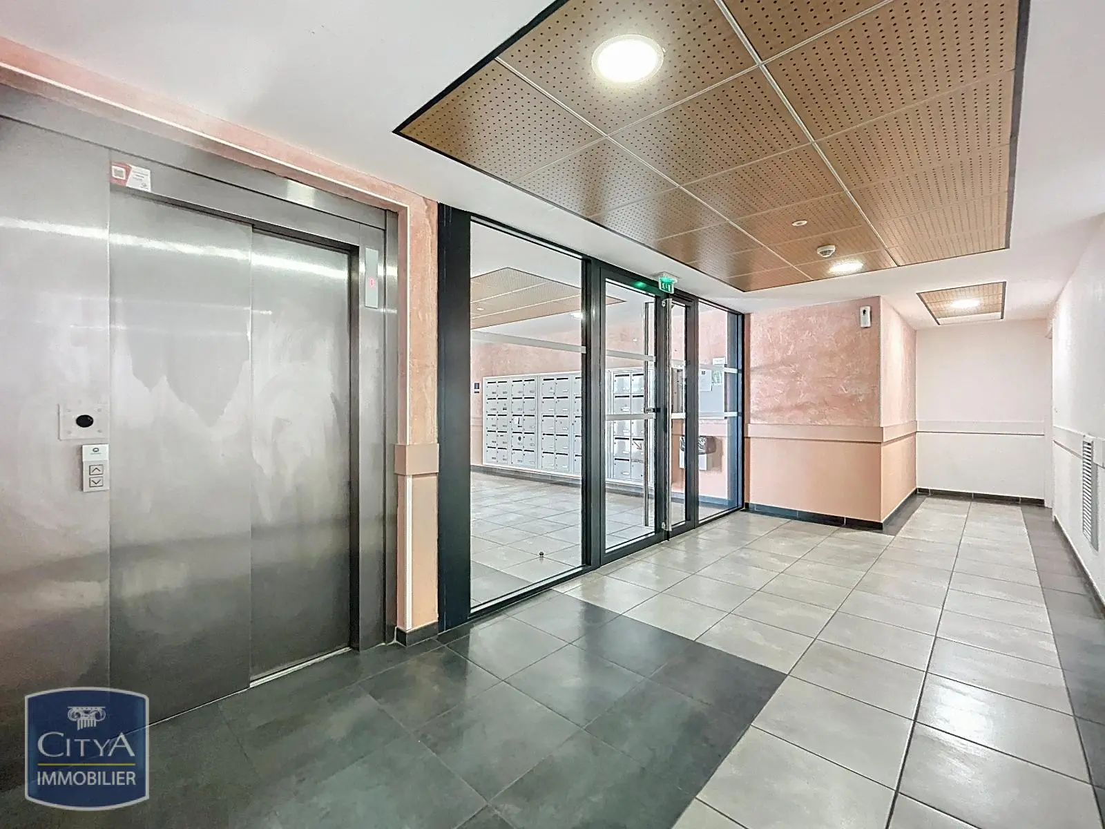 en vente Nîmes gare t2 p2 f2 centre ville