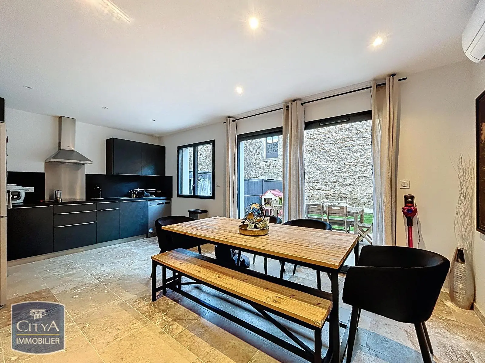 Photo 1 Maison 4 pièces 81m²