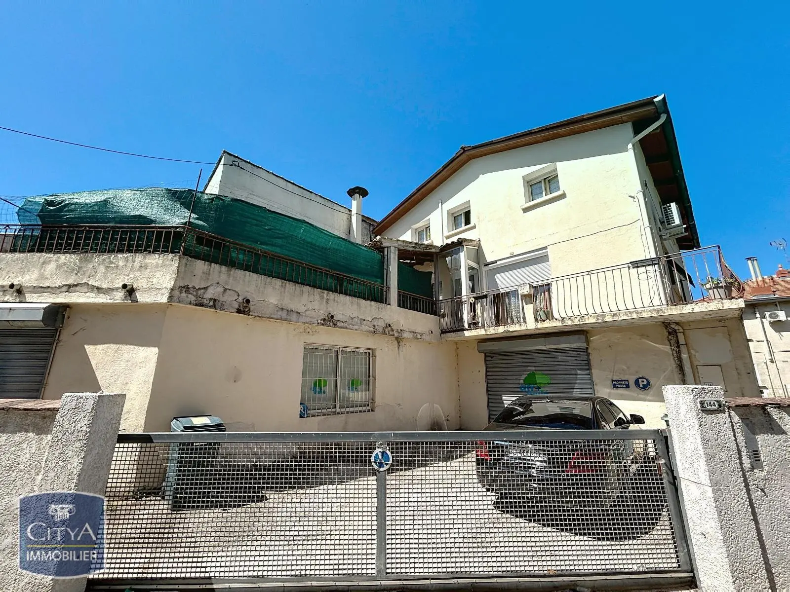 Photo 2 Immeuble 175m²