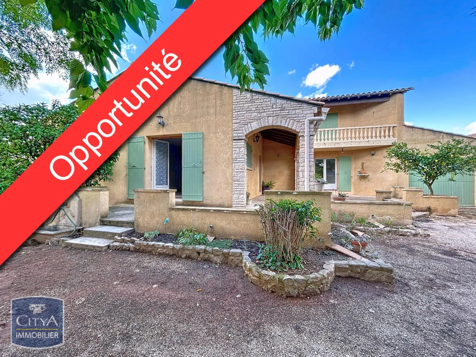 Photo 1 Maison 5 pièces 151m²