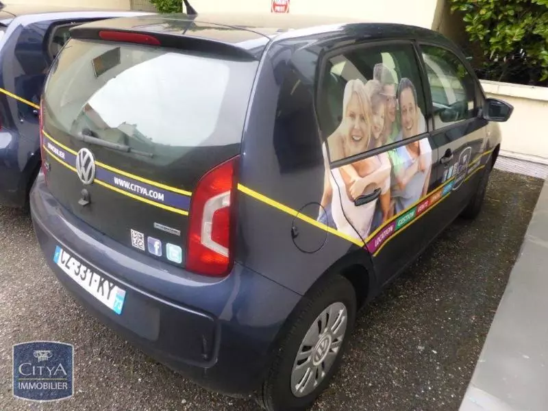 Illustration pour Parking 12.5m² Photo Parking 12.5m²