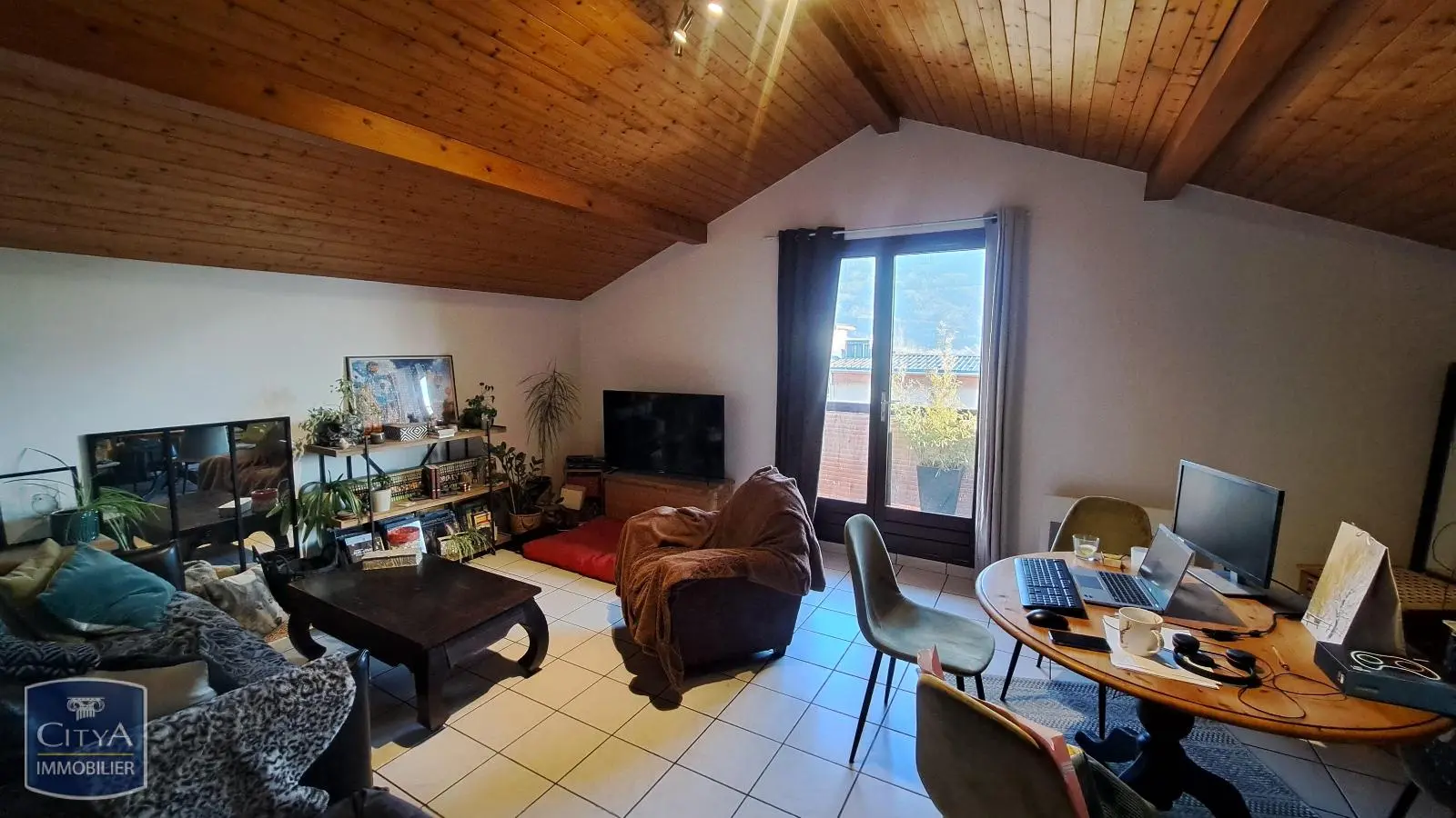 Photo 2 Appartement 2 pièces 54.81m²
