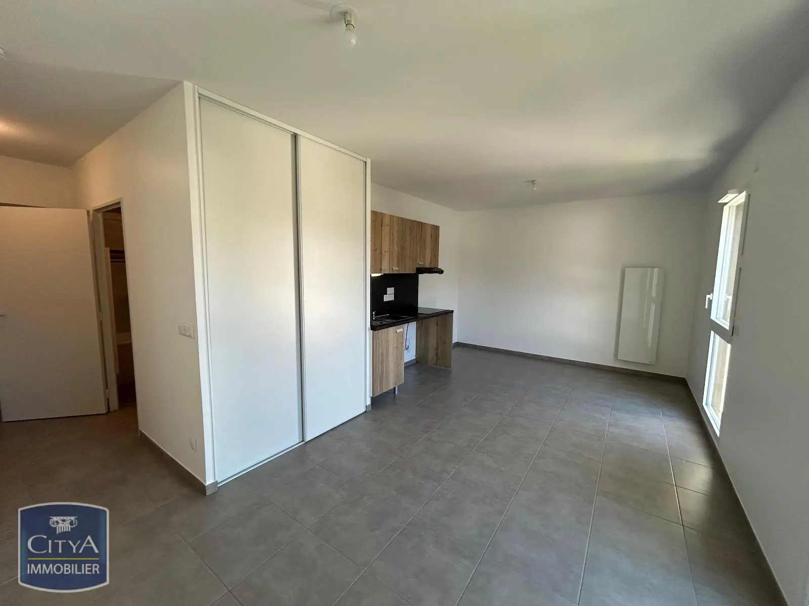 Photo 2 Appartement 1 pièce 32.45m²