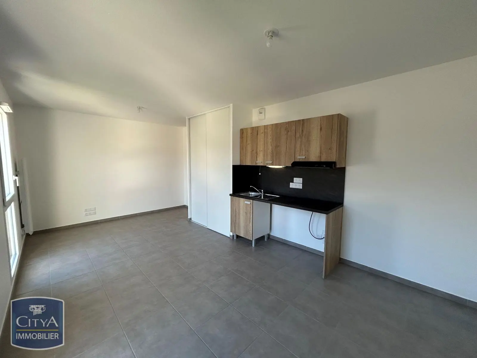 Photo 1 Appartement 1 pièce 32.45m²