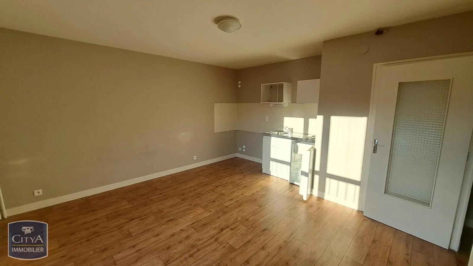 Photo 2 Appartement 1 pièce 26m²