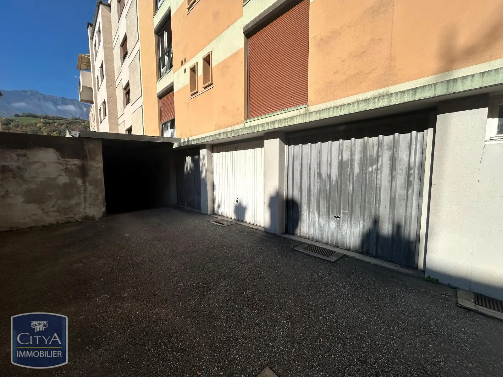 Photo 1 Parking 15m²