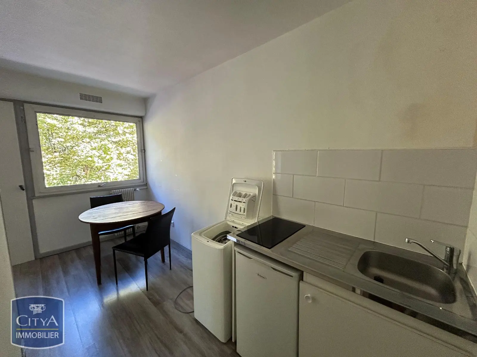 Photo 5 Appartement 1 pièce 27.91m²