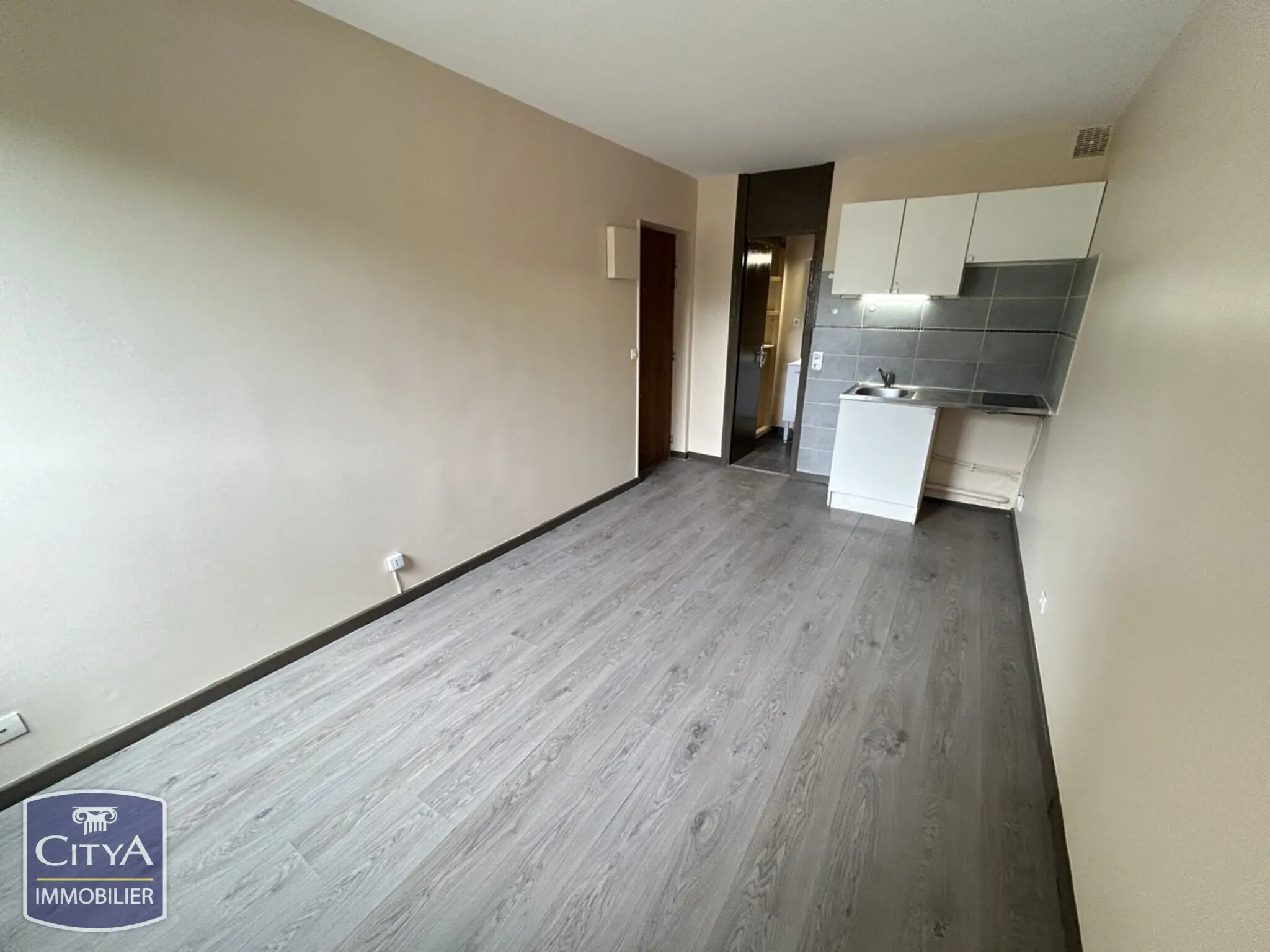 Photo 6 Appartement 1 pièce 17.1m²