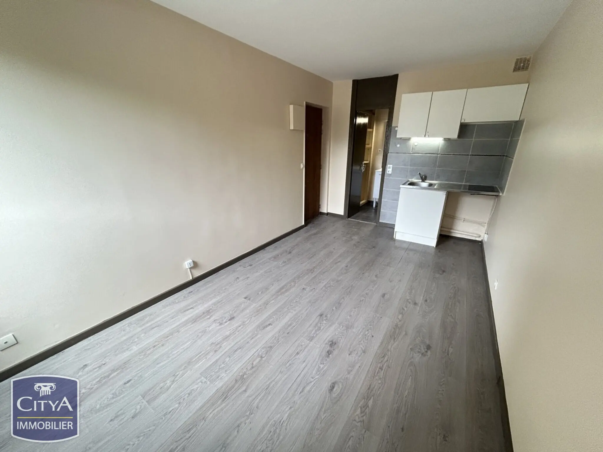 Photo 4 Appartement 1 pièce 17.1m²