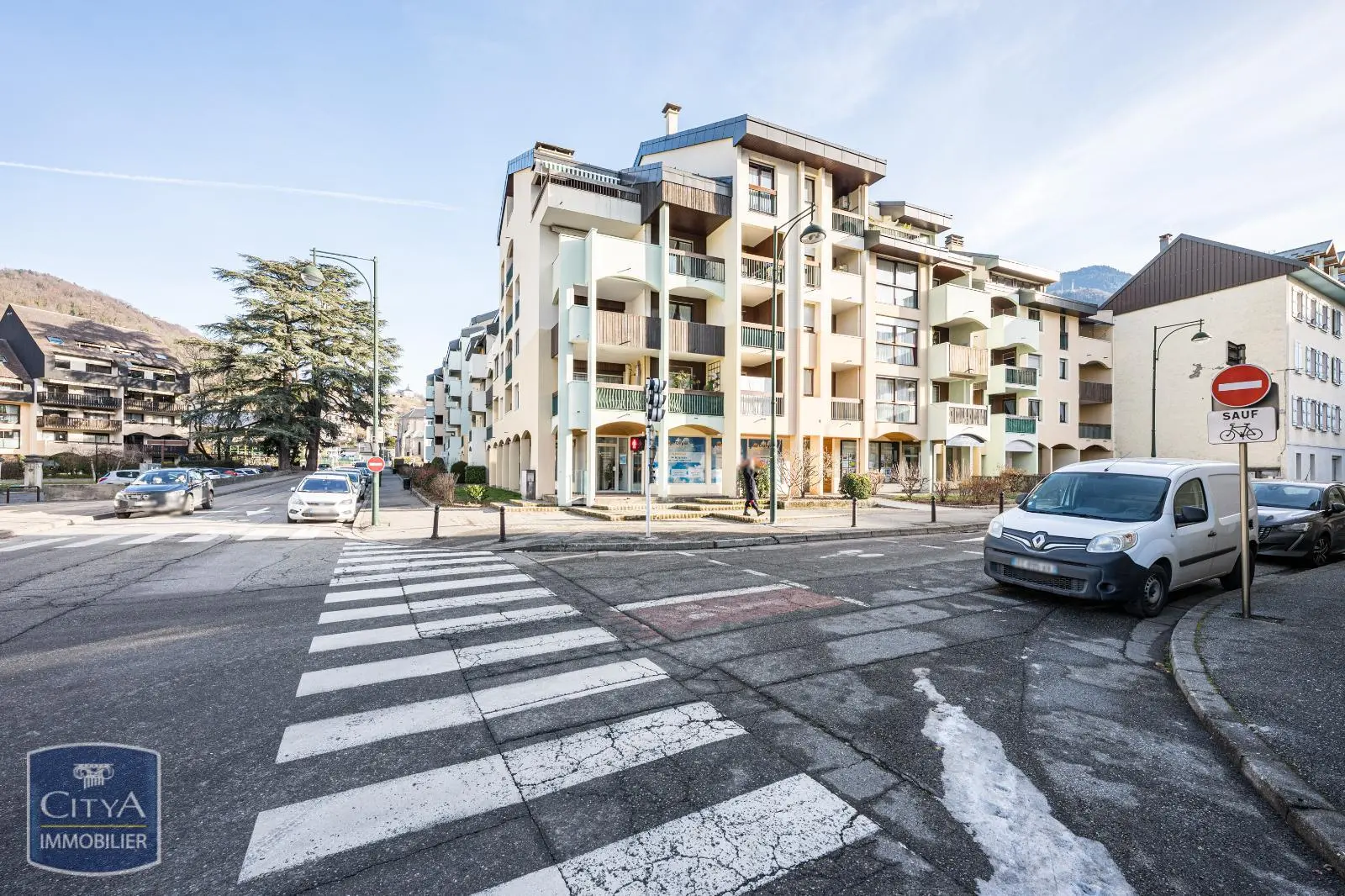 Photo 1 Appartement 5 pièces 126.49m²