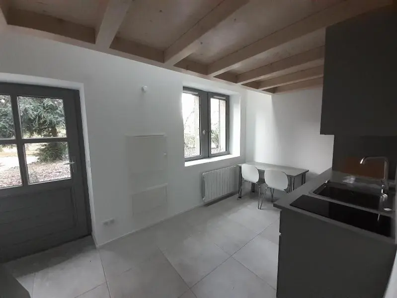 Photo 2 Appartement 1 pièce 23.67m²