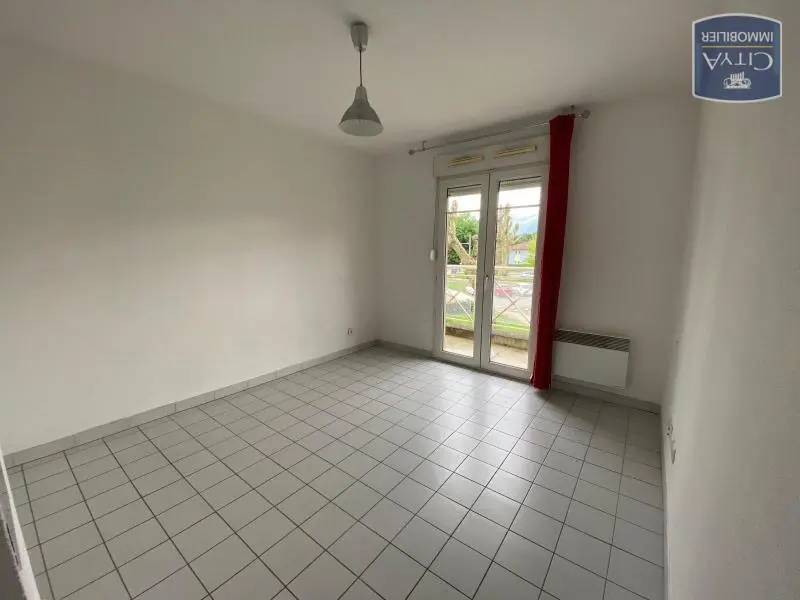 Photo 2 Appartement 1 pièce 17.8m²
