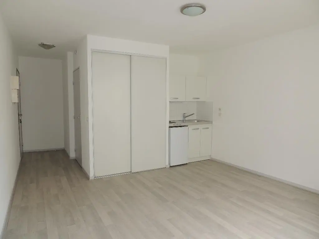 Photo 3 Appartement 1 pièce 24.01m²