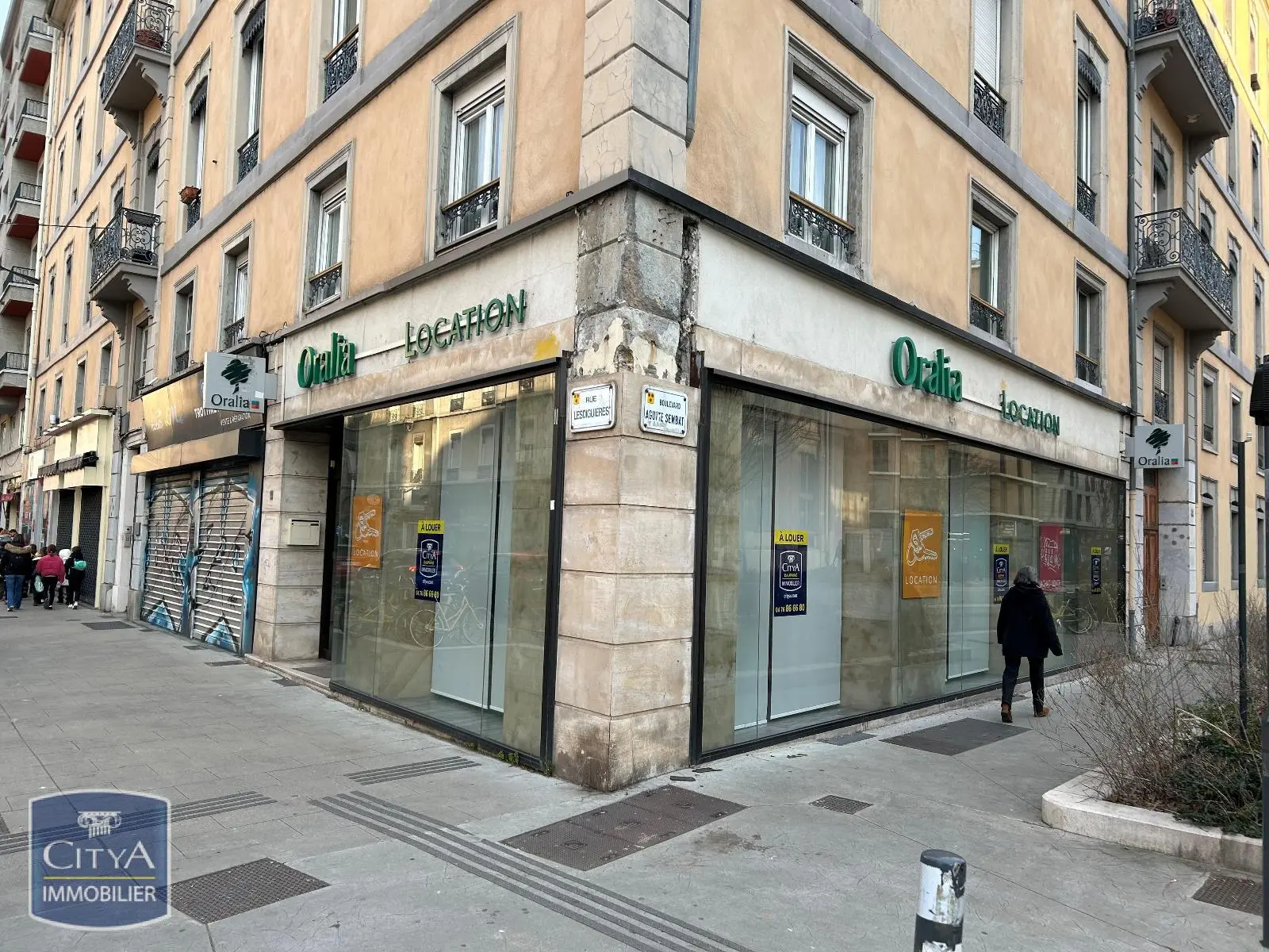 Photo 1 Local Commercial