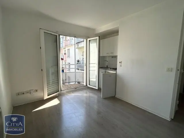 Photo 1 Appartement 1 pièce 17.1m²