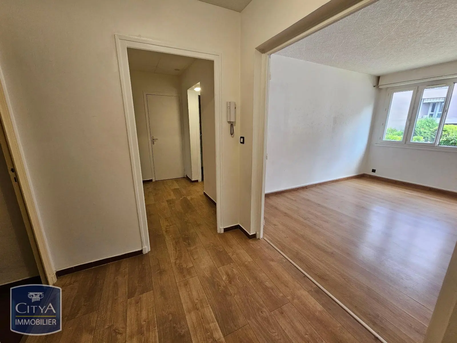 Photo 1 Appartement 2 pièces 57.74m²