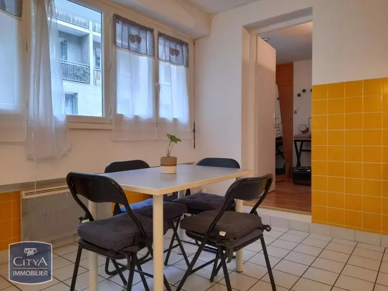 Illustration pour Appartement 2 pièces 20.85m² Photo Appartement 2 pièces 20.85m²