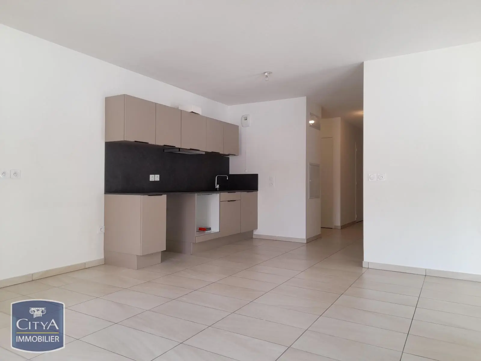 Photo 2 Appartement 4 pièces 82.59m²
