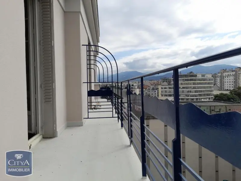 A LOUER T2 - BALCON