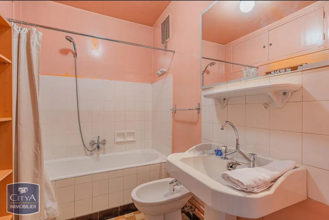 Photo 8 Appartement 2 pièces 76m²