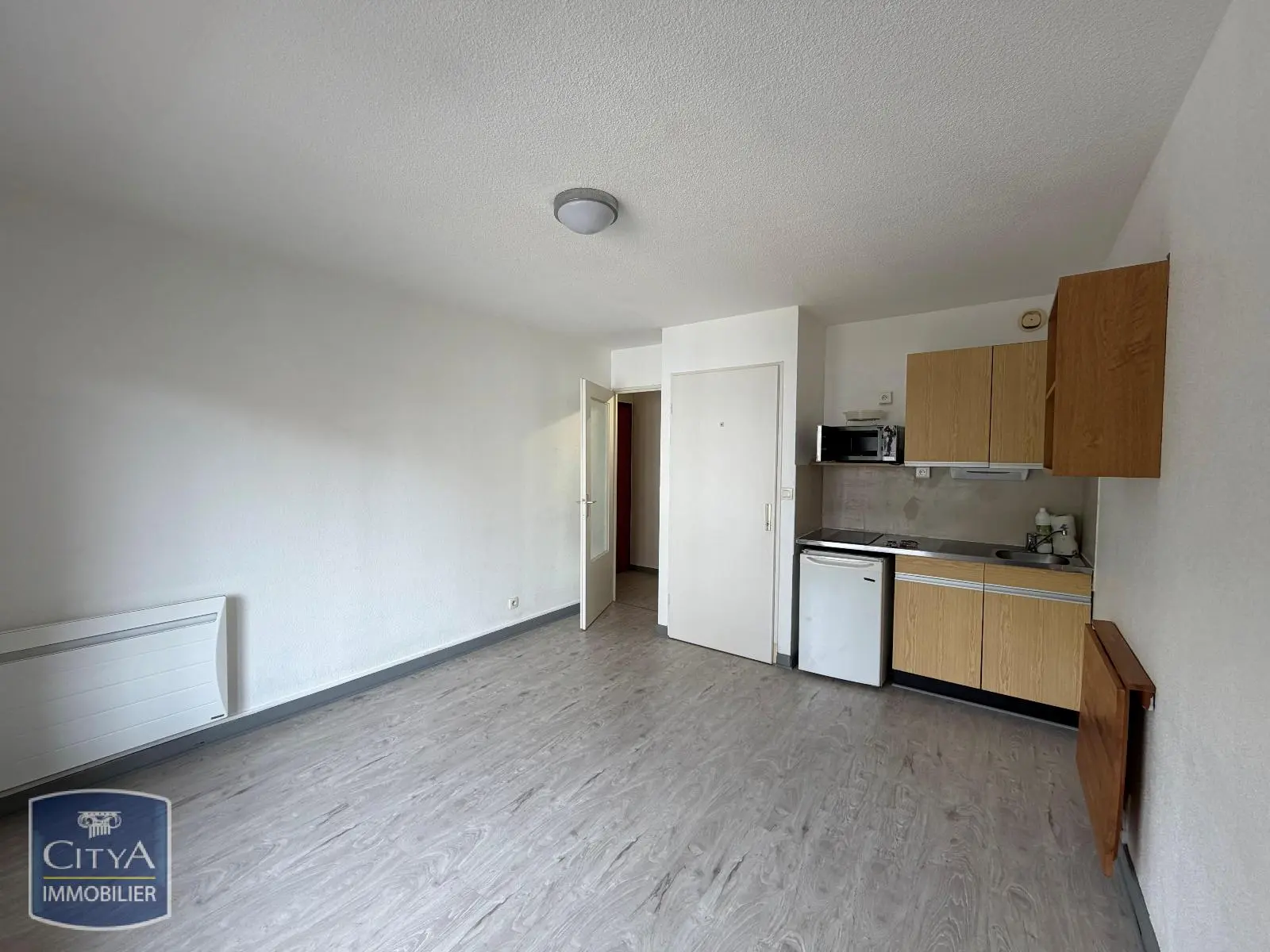 Photo 3 Appartement 1 pièce 23.68m²