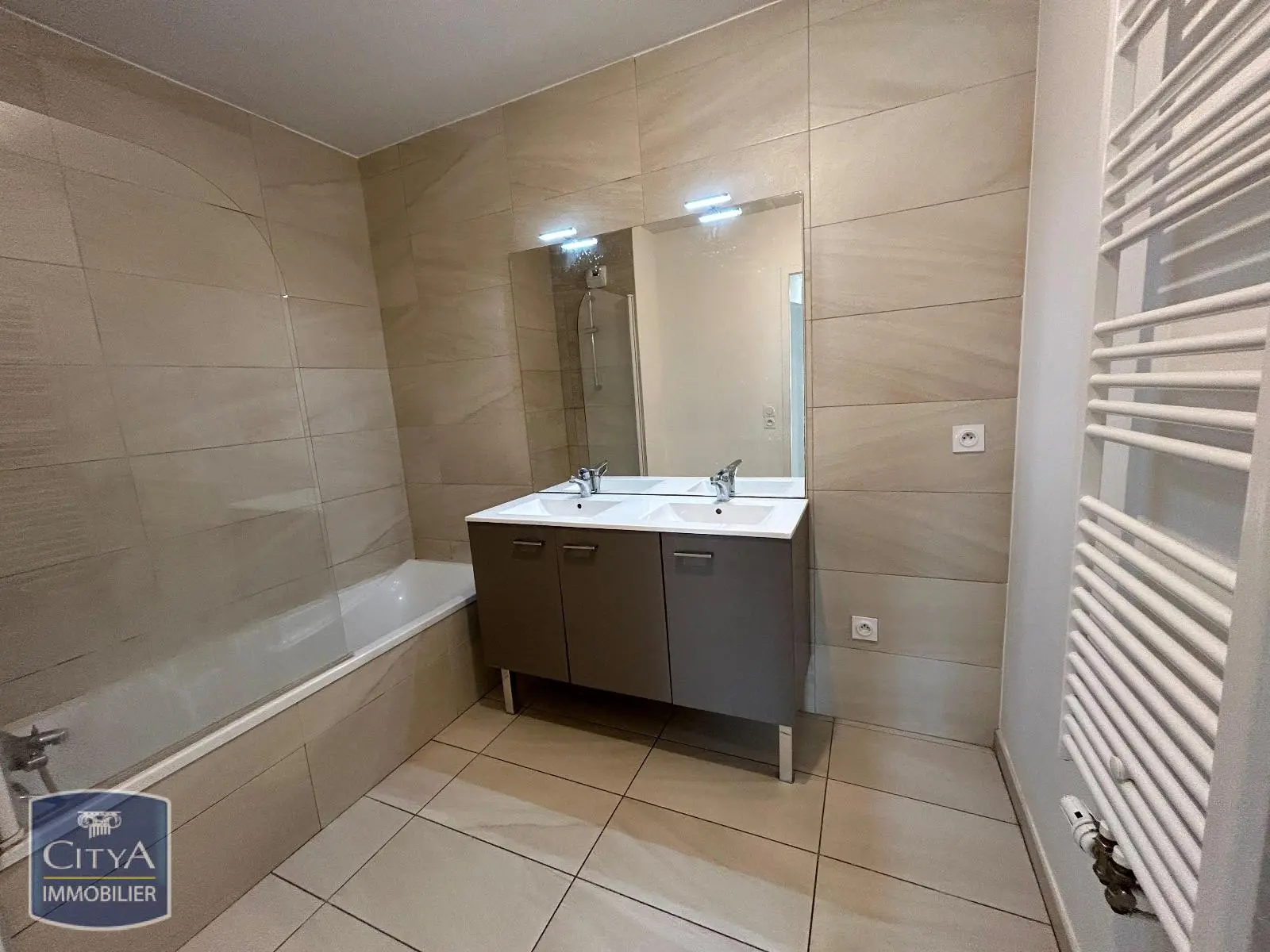 Photo 7 Appartement 4 pièces 82.59m²