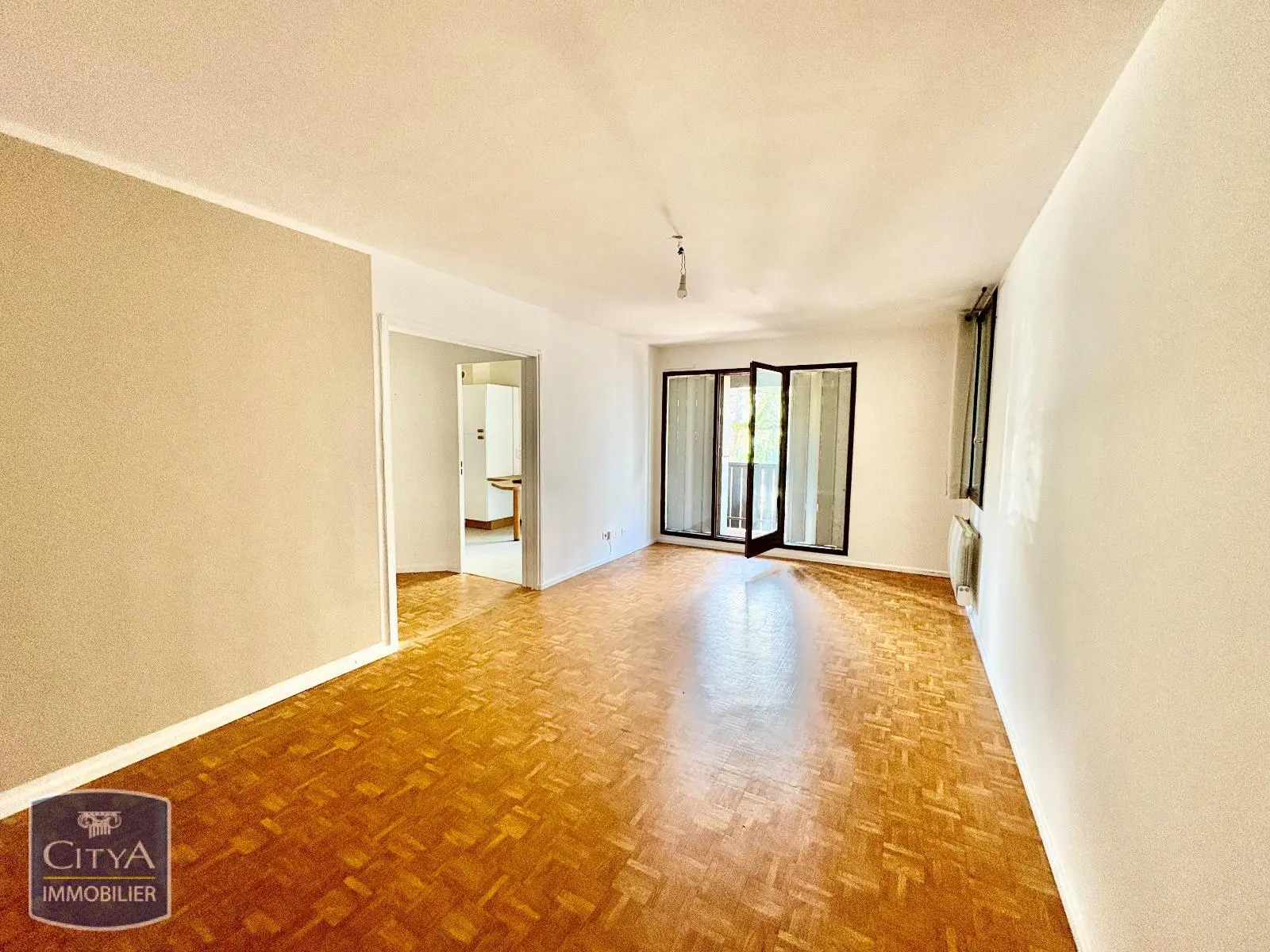 Photo 1 Appartement 4 pièces 76.37m²
