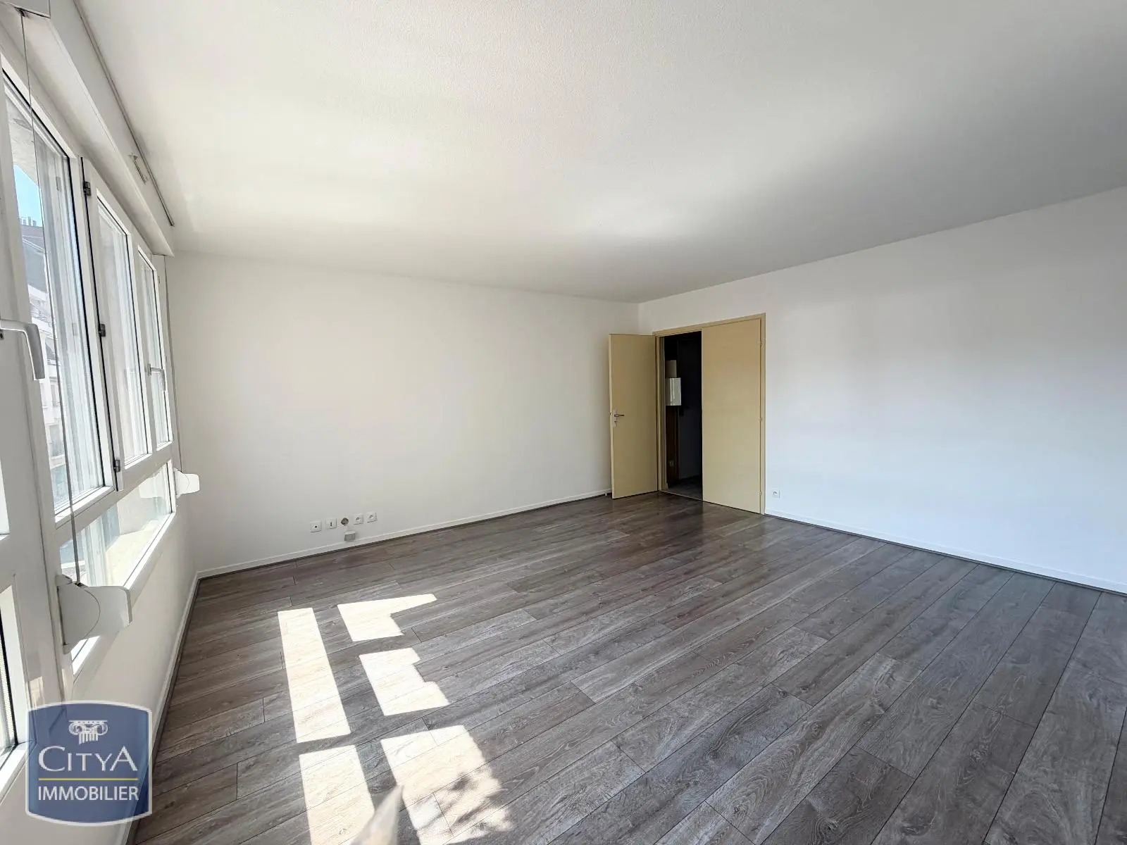 Photo 2 Appartement 2 pièces 57.95m²